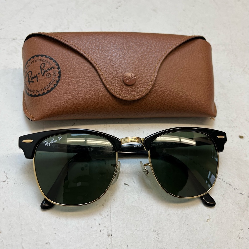 Ray-Ban Black Sunglasses with case